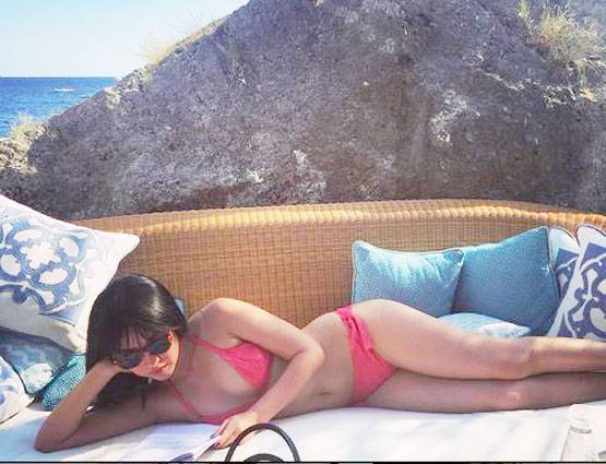 सलमान की फिल्म से डेब्यू कर रही है ये एक्ट्रेस, BIKINI फोटो हुई वायरल