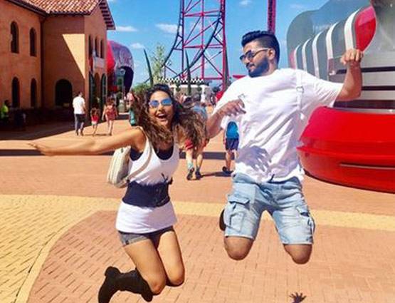 स्पेन में बॉयफ्रेंड संग एन्जॉय कर रही हैं अक्षरा, शेयर की PHOTOS
