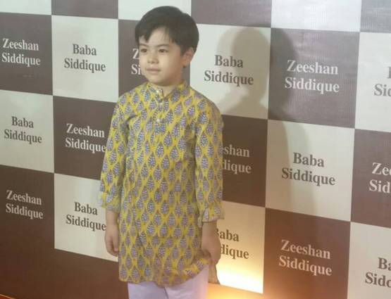 PHOTOS: बाबा सिद्दिकी की इफ्तार पार्टी में पहुंचे शाहरुख-सलमान संग ये सितारे