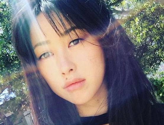 सलमान की फिल्म से डेब्यू कर रही है ये एक्ट्रेस, BIKINI फोटो हुई वायरल