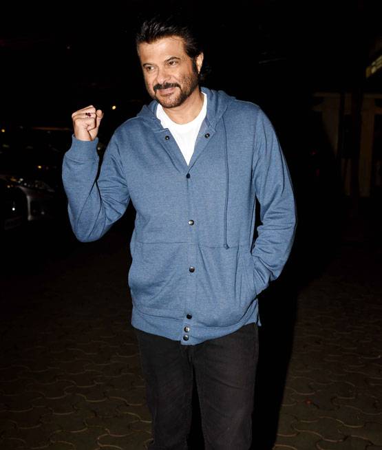 PHOTOS: 'ट्यूबलाइट' की स्क्रीनिंग पर मीडिया से परेशान हुईं सुहाना