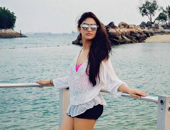 ये एक्ट्रेस सेट पर बॉयफ्रेंड के साथ कमरे में हो गई थी बंद