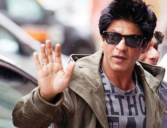 प्रियंका चोपड़ा से अफेयर से लेकर इन विवादों में फंस चुके हैं शाहरुख खान