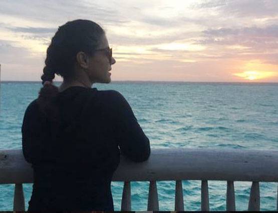 मालदीव में SWIMSUIT में नजर आईं अजय देवगन और काजोल की बेटी नायसा