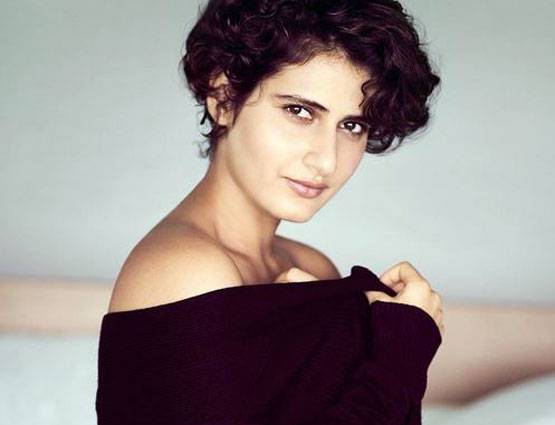 'दंगल गर्ल' का बिकिनी LOOK हुआ सोशल मीडिया पर वायरल