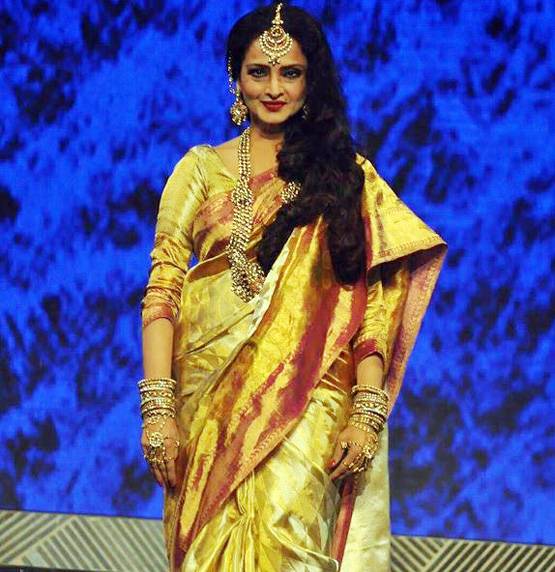 कभी करियर लगा था दांव पर, आज करोड़ों की मालकिन हैं रेखा