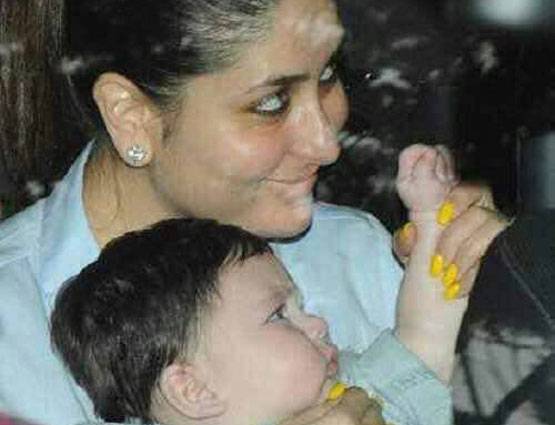 PHOTOS: देखें, तुषार कपूर के बेटे के बर्थडे में तैमूर का सबसे CUTE LOOK