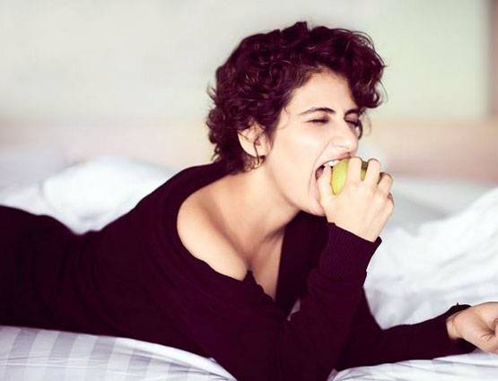 'दंगल गर्ल' का बिकिनी LOOK हुआ सोशल मीडिया पर वायरल