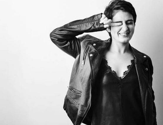 'दंगल गर्ल' का बिकिनी LOOK हुआ सोशल मीडिया पर वायरल