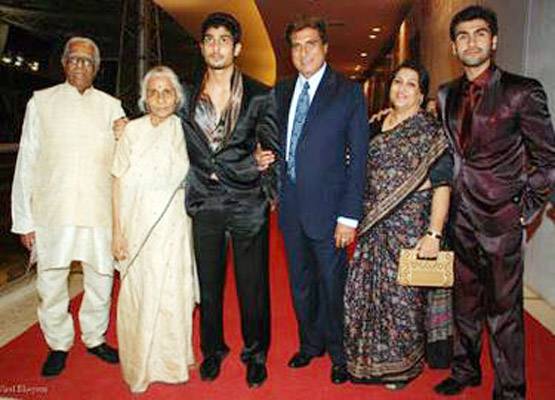 स्मिता पाटिल से की थी राज बब्बर ने दूसरी शादी, झेलनी पड़ी थी आलोचना