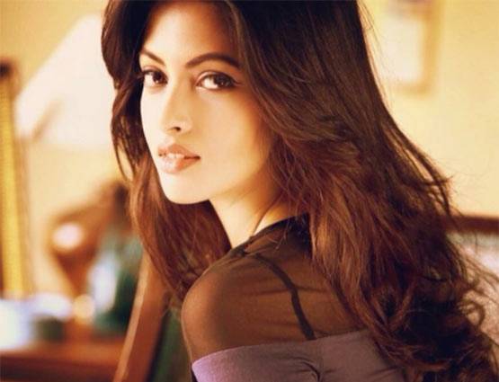 मिस इंडिया से मिस यूनिवर्स तक 35 पार इन अभिनेत्रियों ने अब तक नहीं की शादी