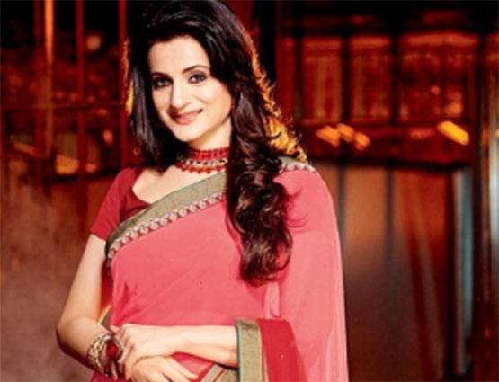 जब चप्पलों से पीटकर अमीषा की मां ने उन्हें घर से किया बेदखल...