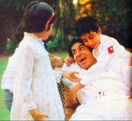 अमिताभ को मौत के मुंह से बाहर निकालने के लिए 200 फैंस ने दिया था खून