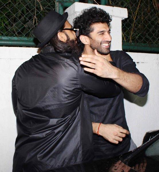 अर्जुन कपूर के बर्थडे पर रणवीर ने आदित्य के साथ ये क्या किया...