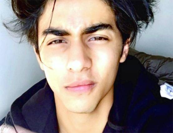 शाहरुख बोले, बेटे आर्यन ने की लड़की को किस, तो काट दूंगा होंठ