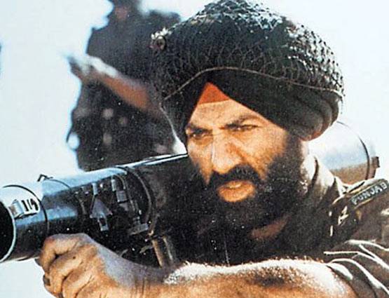 बॉर्डर फिल्म में हुई थी ये फनी MISTAKE,20 साल में नहीं पकड़ी होगी आपने