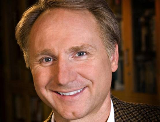 क्रॉसवर्ड खेलते हुए लेखक बन गए डेन ब्राउन, ऐसे लिखे बेस्‍टसेलर नॉवल