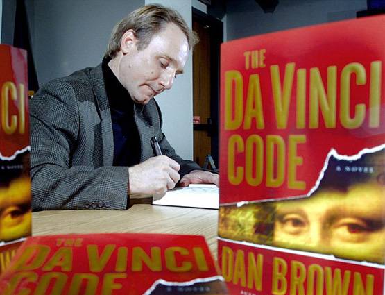 क्रॉसवर्ड खेलते हुए लेखक बन गए डेन ब्राउन, ऐसे लिखे बेस्‍टसेलर नॉवल