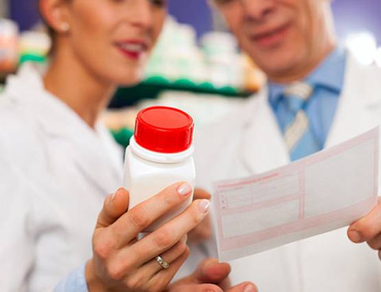 पूरी दुनिया में है बैन पर इंडिया में आसानी से मिल जाते हैं ये ड्रग्स