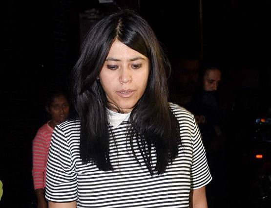 PHOTOS: फैमिली और क्लोज फ्रेंड्स के साथ एकता ने मनाया अपना B'day