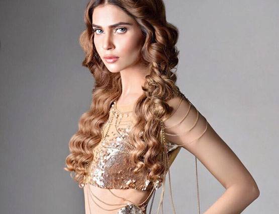 इस फेमस मॉडल को डेट कर रहे हैं हार्दिक पांड्या,  इस बात पर हुई थी फिदा