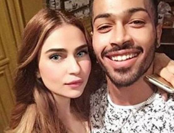 इस फेमस मॉडल को डेट कर रहे हैं हार्दिक पांड्या,  इस बात पर हुई थी फिदा