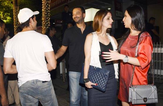 तलाक के बाद भी रितिक-सुजैन की नजदीकियां, एक कार में आए नजर