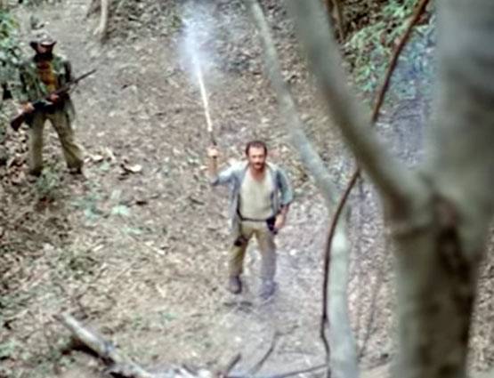 PHOTOS: 11 मूवी जो आपत्तिजनक सीन की वजह से भारत में हुई BAN