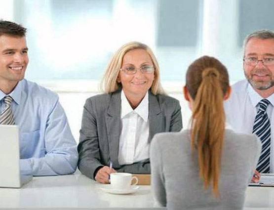 इंटरव्यू में पूछे जाते हैं ये 5 अहम सवाल, कुछ इस तरह दें जवाब