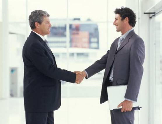 इंटरव्यू में पूछे जाते हैं ये 5 अहम सवाल, कुछ इस तरह दें जवाब