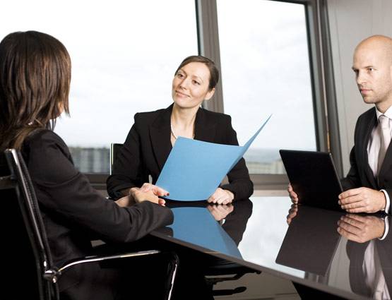 इंटरव्यू में पूछे जाते हैं ये 5 अहम सवाल, कुछ इस तरह दें जवाब