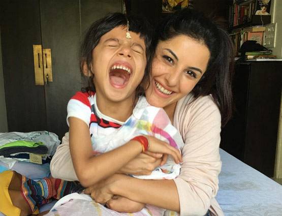 ये है ट्यूबलाइट की माया, बचपन में बनी थी ऐश्वर्या की बहन