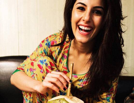 ये है ट्यूबलाइट की माया, बचपन में बनी थी ऐश्वर्या की बहन