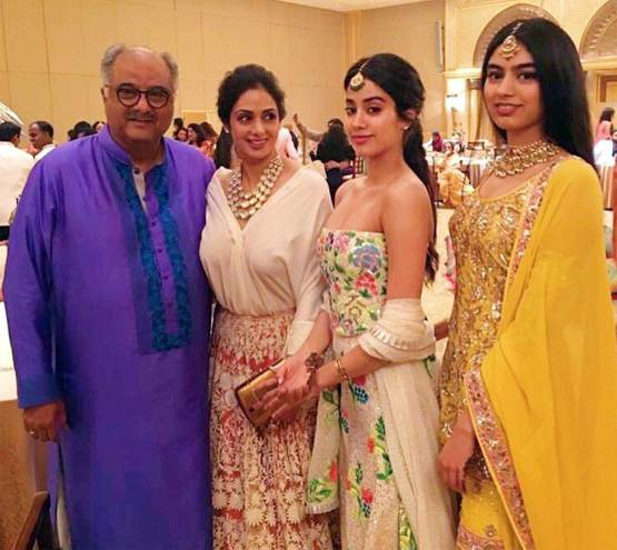 जाह्नवी के फिल्मी करियर से श्रीदेवी नाखुश, कराना चाहती हैं बेटी की शादी