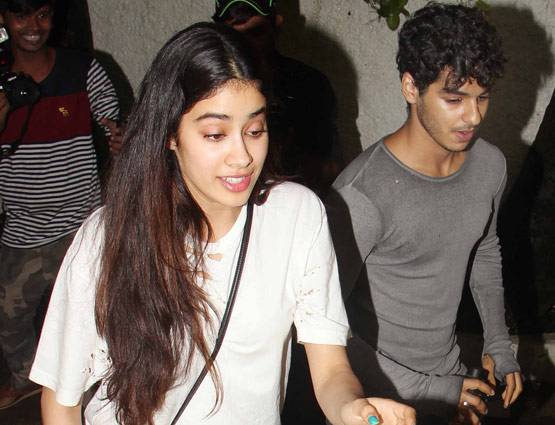 फिल्म देखने साथ फिर शाहिद के भाई के साथ पहुंची श्रीदेवी की बेटी