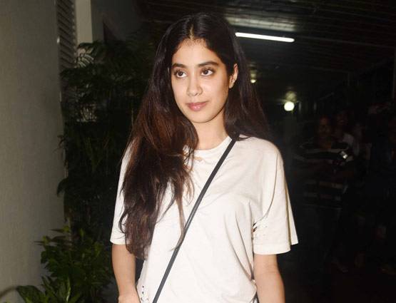 फिल्म देखने साथ फिर शाहिद के भाई के साथ पहुंची श्रीदेवी की बेटी