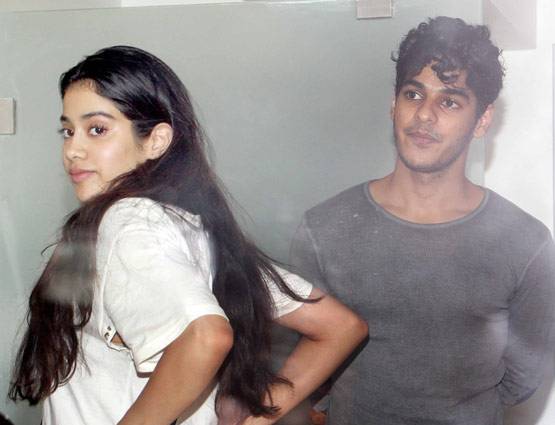 फिल्म देखने साथ फिर शाहिद के भाई के साथ पहुंची श्रीदेवी की बेटी