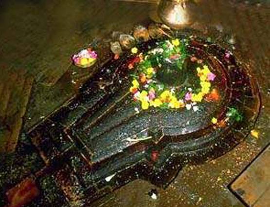 त्र्यंबकेश्‍वर में एक साथ करें ब्रह्मा, विष्‍णु, महेश के दर्शन