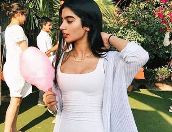 अजय-काजोल की बेटी सिंगापुर तो शाहरुख की बेटी लंदन, जानें कहां पढ़ते हैं STAR KIDS