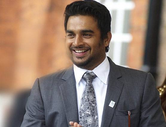 इंटीमेट सीन करते समय पत्नी को साथ रखते है यह बॉलीवु़ड स्टार