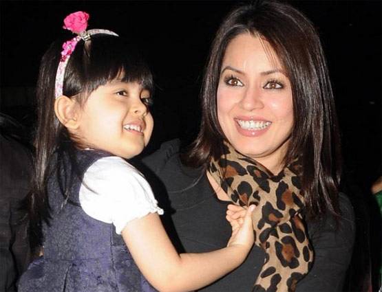 ब्रेकअप से प्रेग्नेंसी तक... विवादों में रही हैं महिमा चौधरी