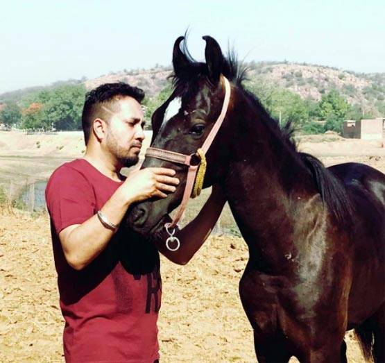 अरबों की संपत्त‍ि के मालिक हैं मीका सिंह, एक गाने की फीस है लाखों में