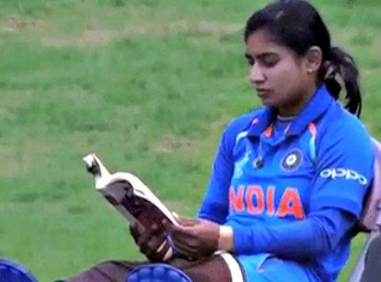 VIRAL: धोनी की स्टोरी पढ़ कर मिताली ने बनाया वर्ल्ड रिकॉर्ड? ये है सच