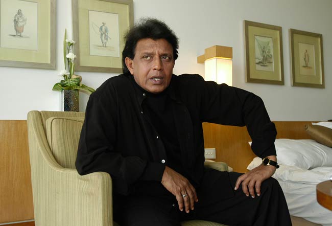 मिथुन दा के जन्मदिन पर देखें उनकी अनदेखी तस्वीरें...