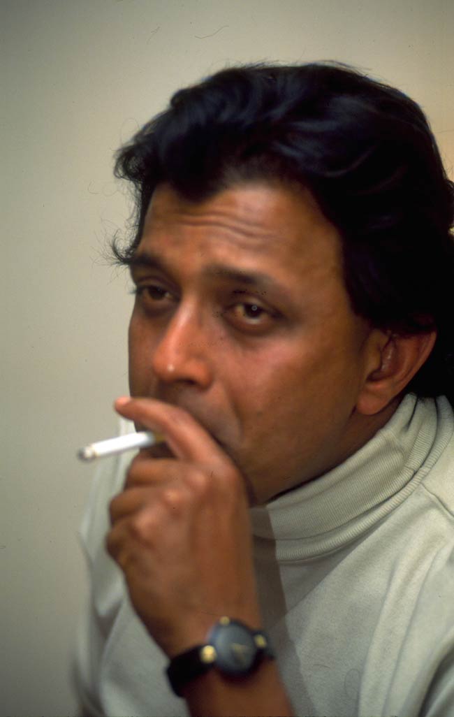 मिथुन दा के जन्मदिन पर देखें उनकी अनदेखी तस्वीरें...