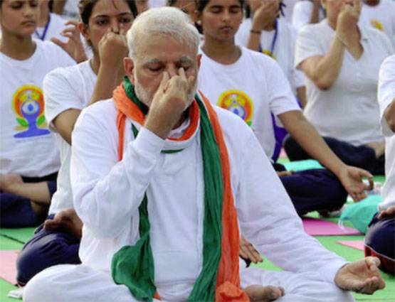 PM मोदी के डेली शेड्यूल में शामिल है योग, रोज करते हैं ये आसन
