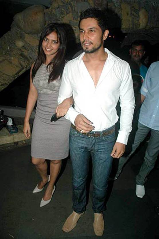 बॉलीवुड से गायब है सुष्मिता के बॉयफ्रेंड को डेट करने वाली ये एक्ट्रेस