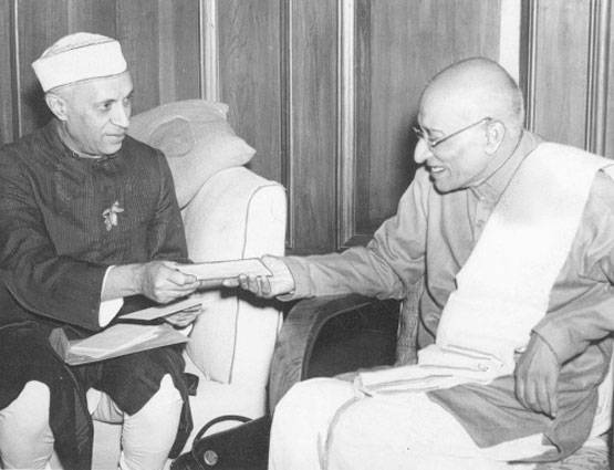 क्‍या नेहरू नहीं चाहते थे कि राजेंद्र प्रसाद बनें पहले राष्ट्रपति?