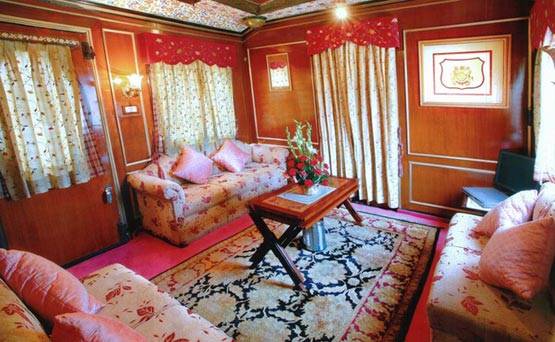 भारत में ऐसी फाइव स्‍टार ट्रेन भी चलती हैं, जिनका किराया लाखों में है