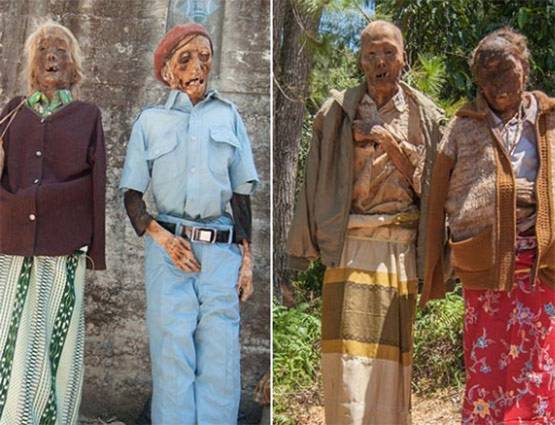 PHOTOS: इस गांव में मौत के बाद भी साथ रखते हैं परिजनों का पार्थिव शरीर